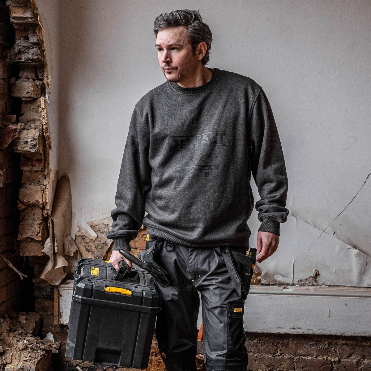 Dalaware Crew Neck Sweatshirt