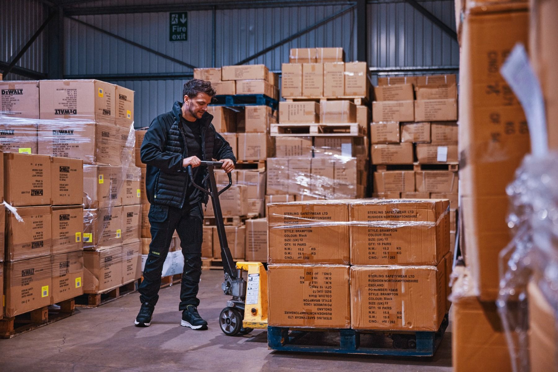 Ashcroft Hybrid Jacket With Foldaway Hood